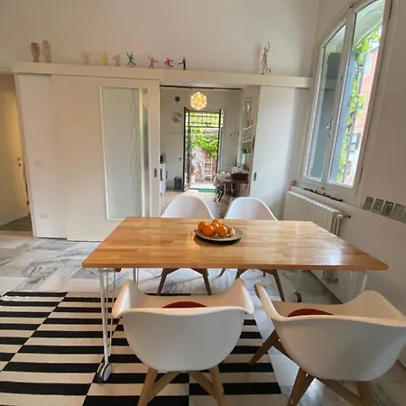 San Isepo Corte Apartman Velence